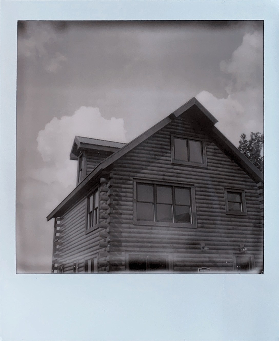 photo616889855275_inner_197-378-540-378-198-798-543-800